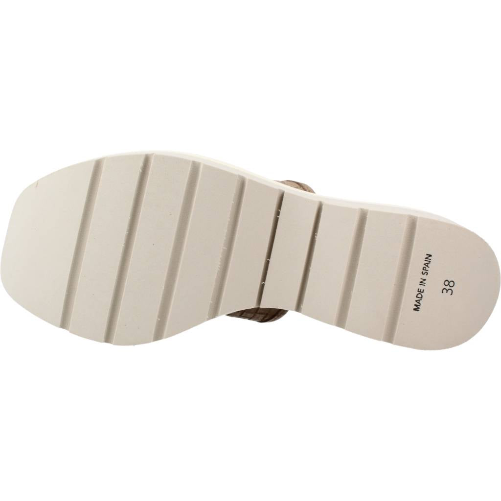 WEEKEND W en color MARRON CLARO (6)