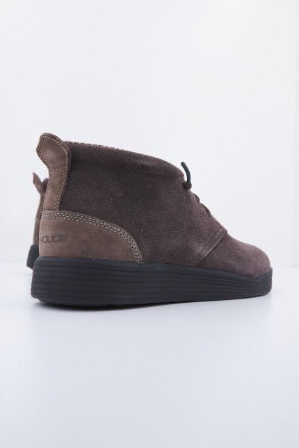 HEY DUDE JO SUEDE en color MARRON (3)
