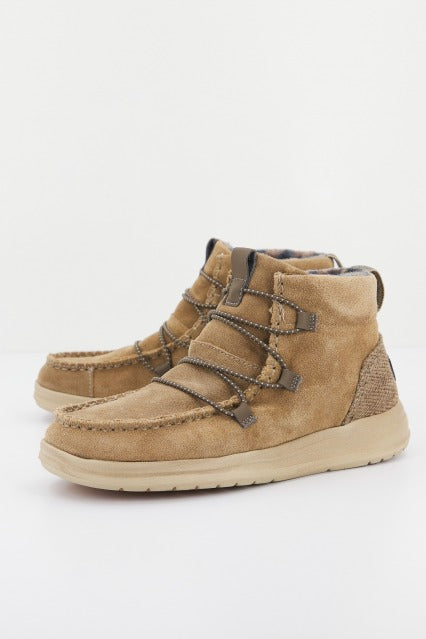 HEY DUDE ELOISE SUEDE en color MARRON CLARO (1)