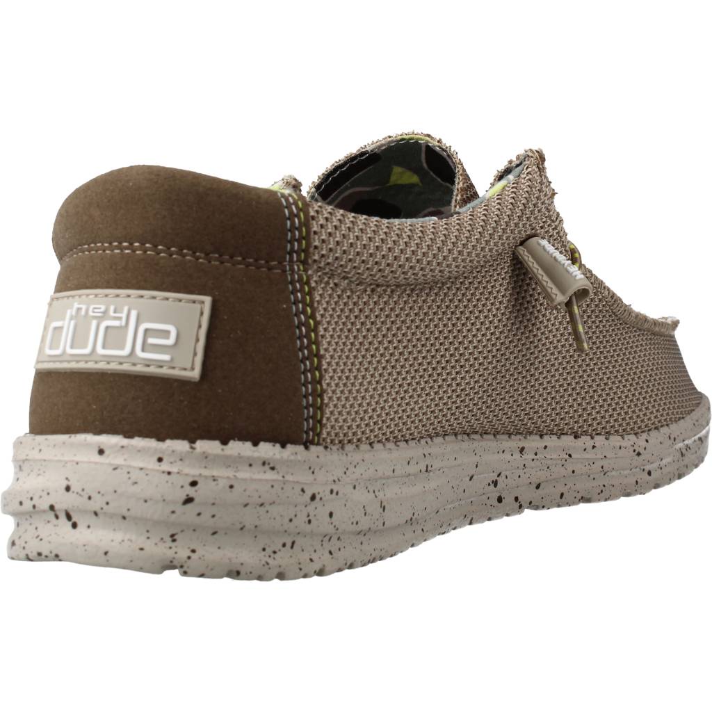 HEY DUDE WALLY SOX en color MARRON CLARO (3)