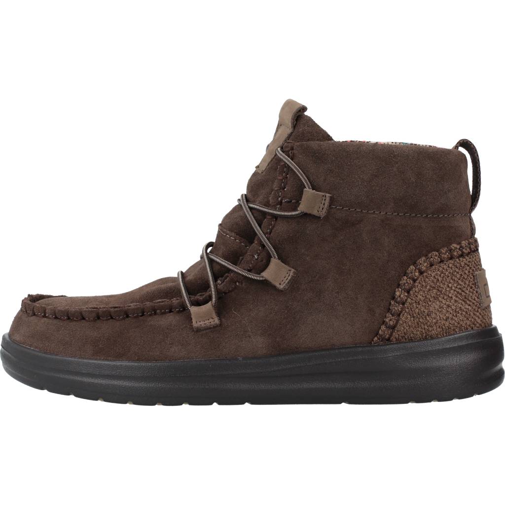 HEY DUDE ELOISE SUEDE en color MARRON (2)