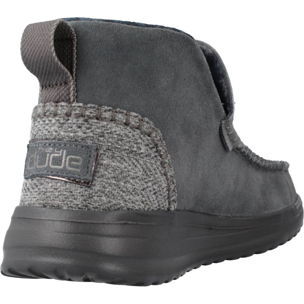 HEY DUDE DENNY SUEDE en color GRIS (3)