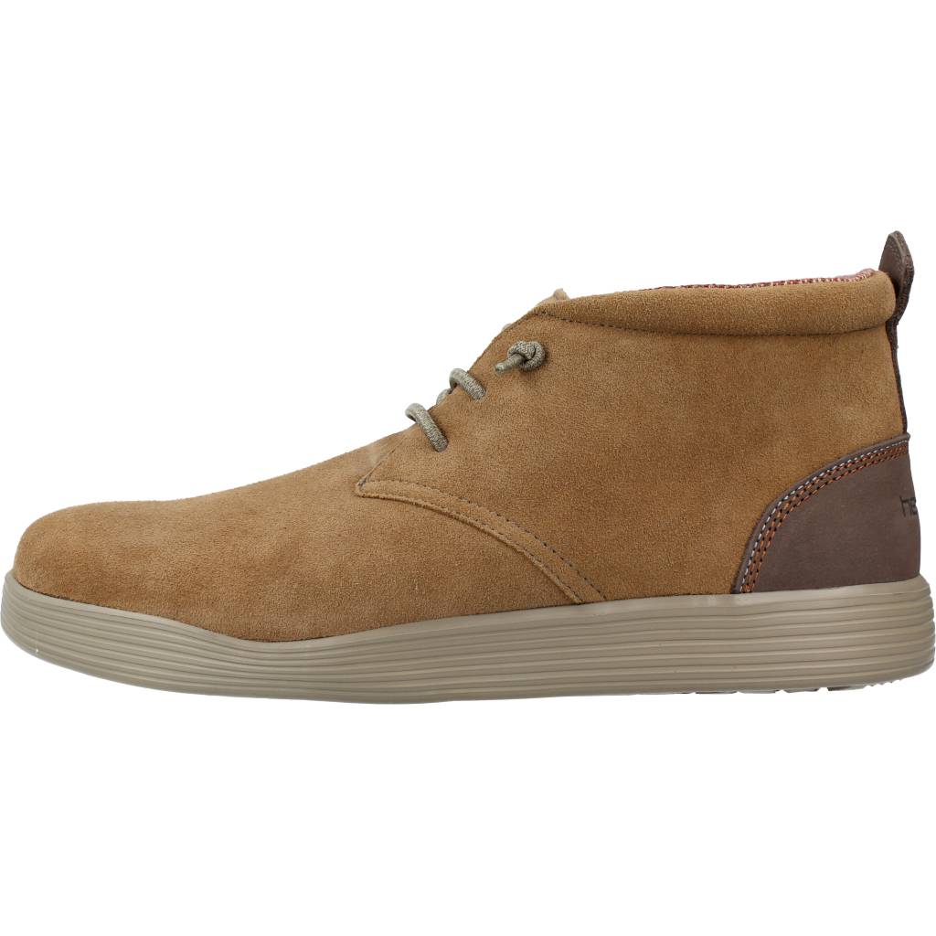 HEY DUDE JO SUEDE en color MARRON CLARO (2)