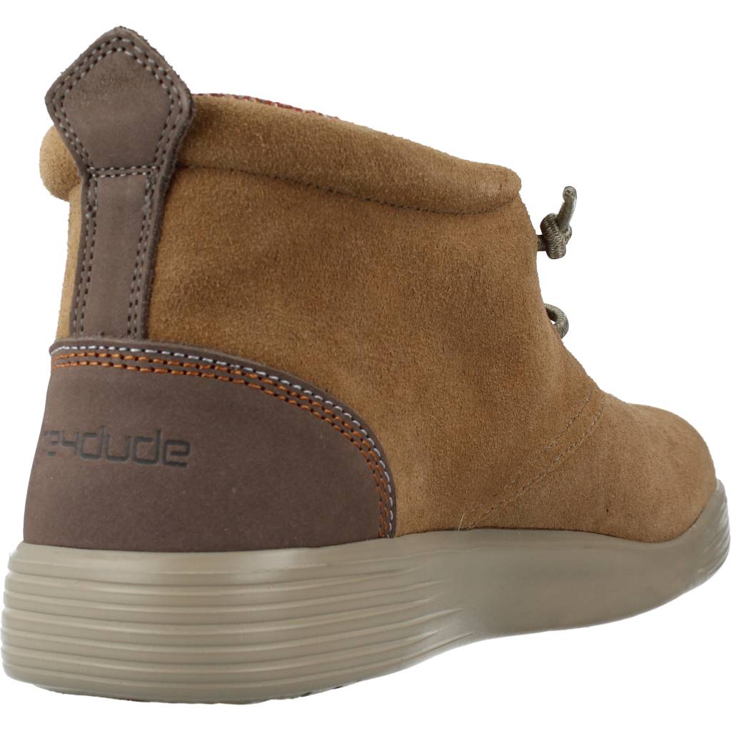 HEY DUDE JO SUEDE en color MARRON CLARO (3)