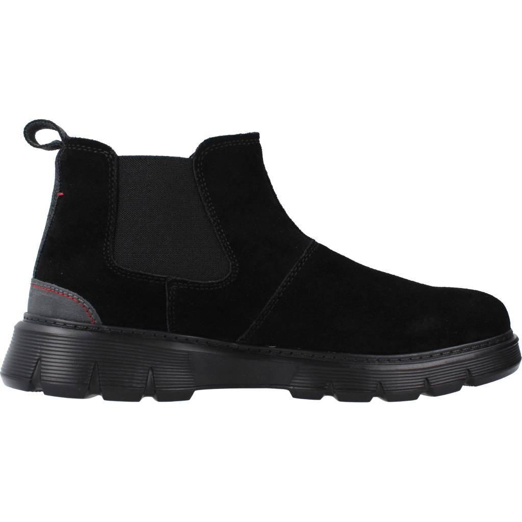 HEY DUDE SCOTT SUEDE en color NEGRO (4)