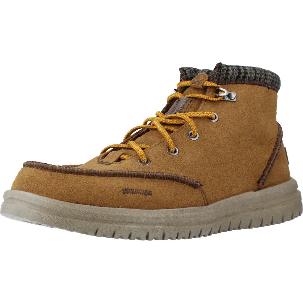 HEY DUDE BRADLEY ECO en color MARRON CLARO (1)