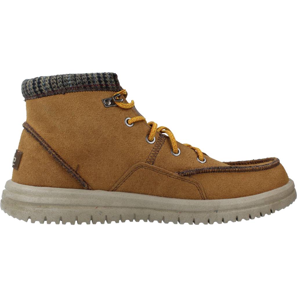 HEY DUDE BRADLEY ECO en color MARRON CLARO (4)