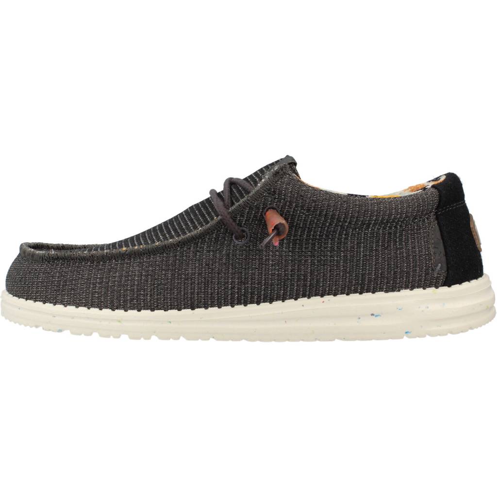 HEY DUDE WALLY ECO SOX en color GRIS (2)