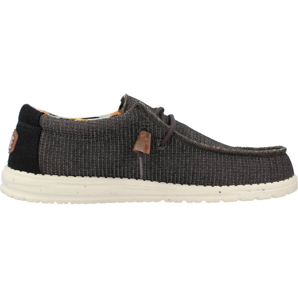 HEY DUDE WALLY ECO SOX en color GRIS (4)