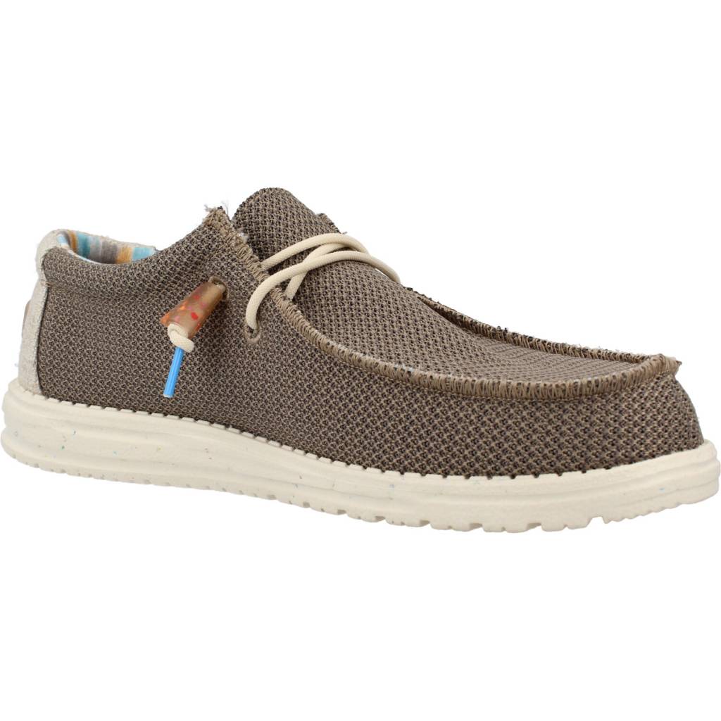 HEY DUDE H en color MARRON (5)
