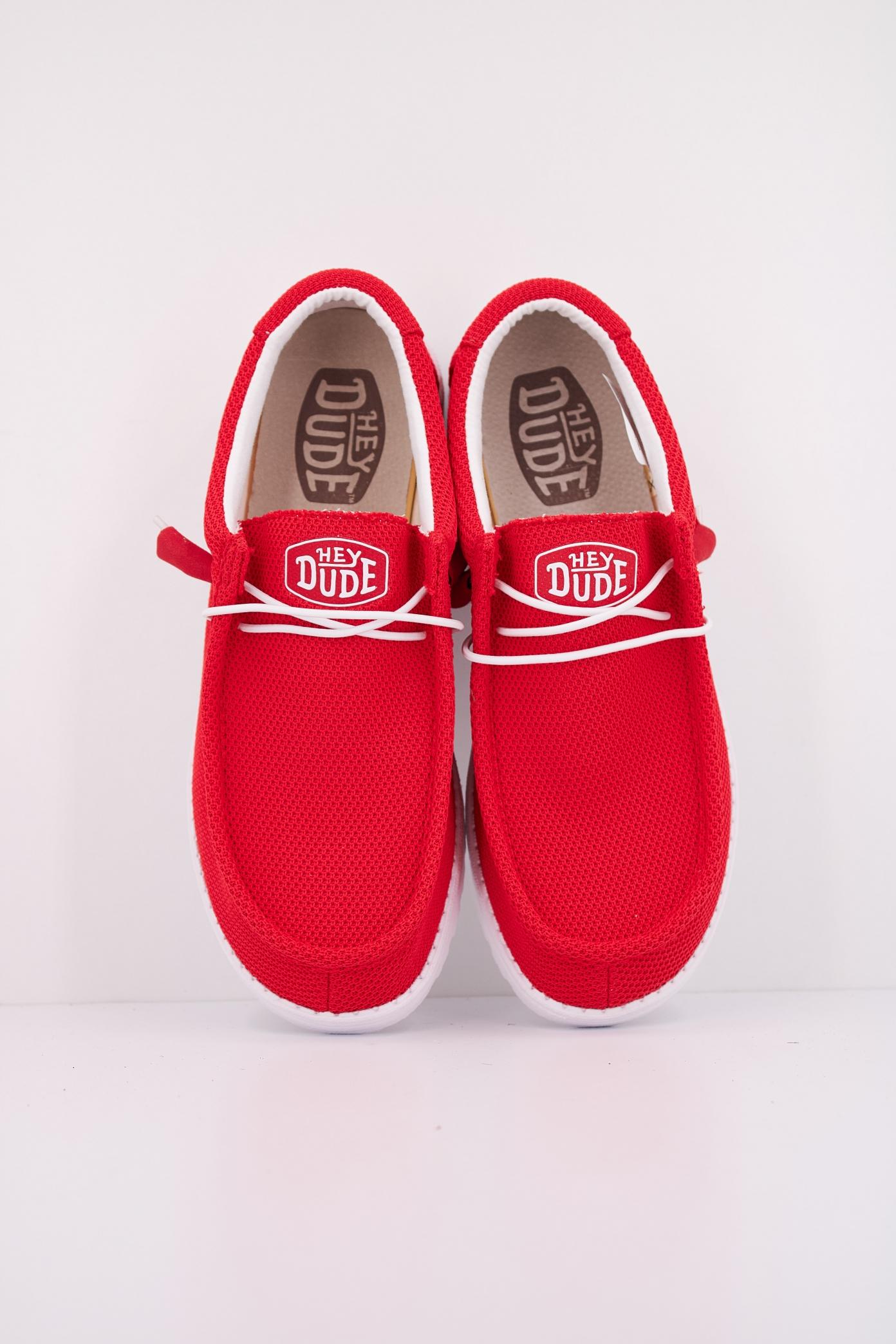 HEY DUDE WALLY SOX en color ROJO (3)