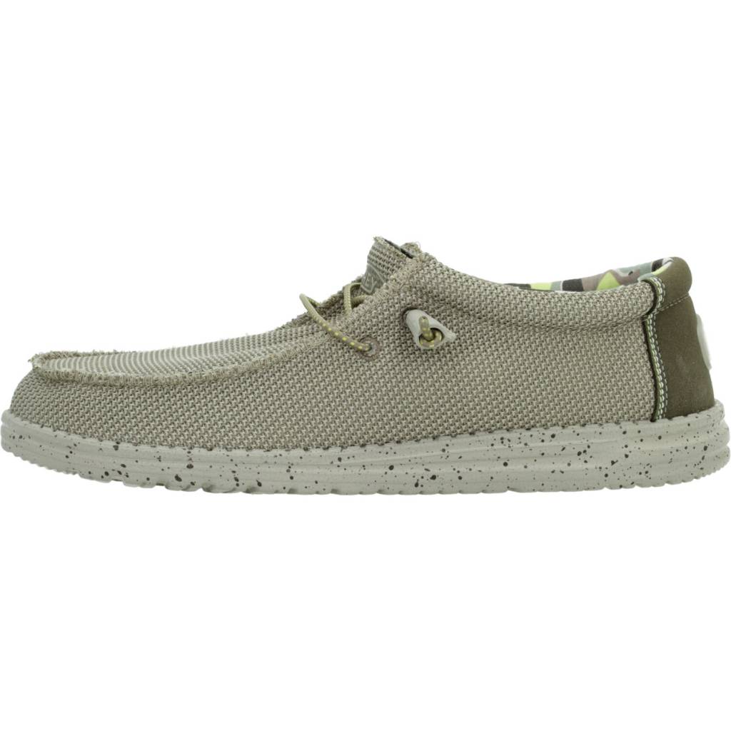 HEY DUDE WALLY SOX TRIPLE NEEDLE en color BEIS (2)