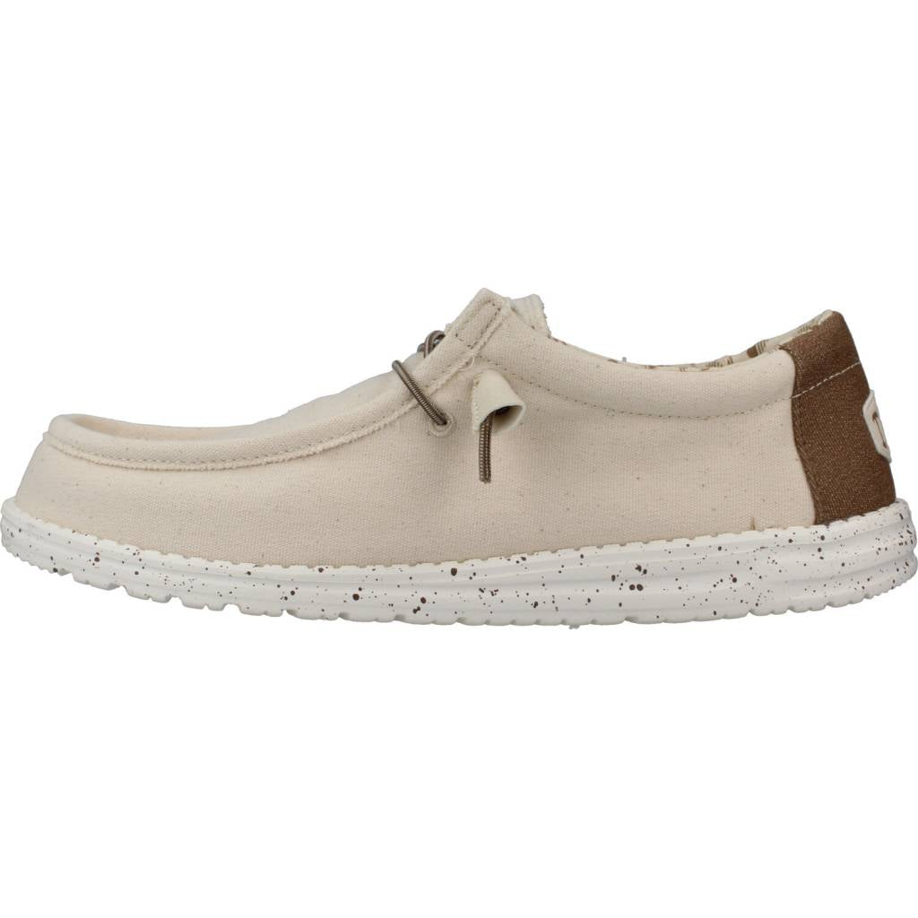HEY DUDE WALLY STRETCH CANVAS en color BEIS (2)