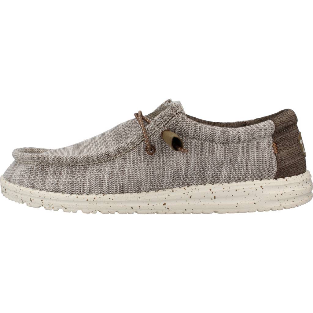 HEY DUDE WALLY STRETCH MIX en color MARRON CLARO (2)