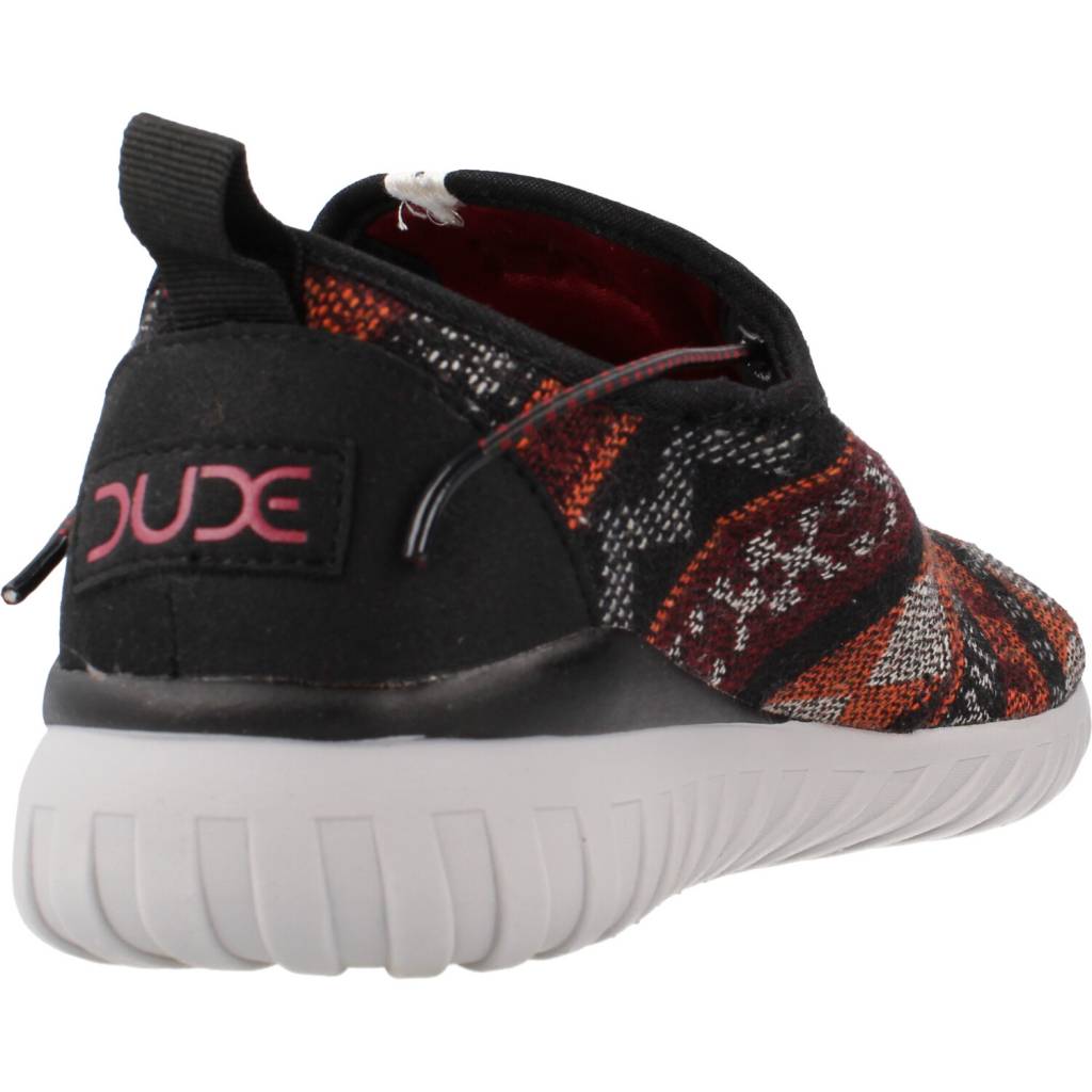 HEY DUDE RENOVA en color BURDEOS (3)