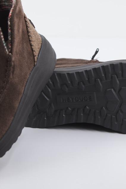 HEY DUDE DENNY SUEDE en color MARRON (4)