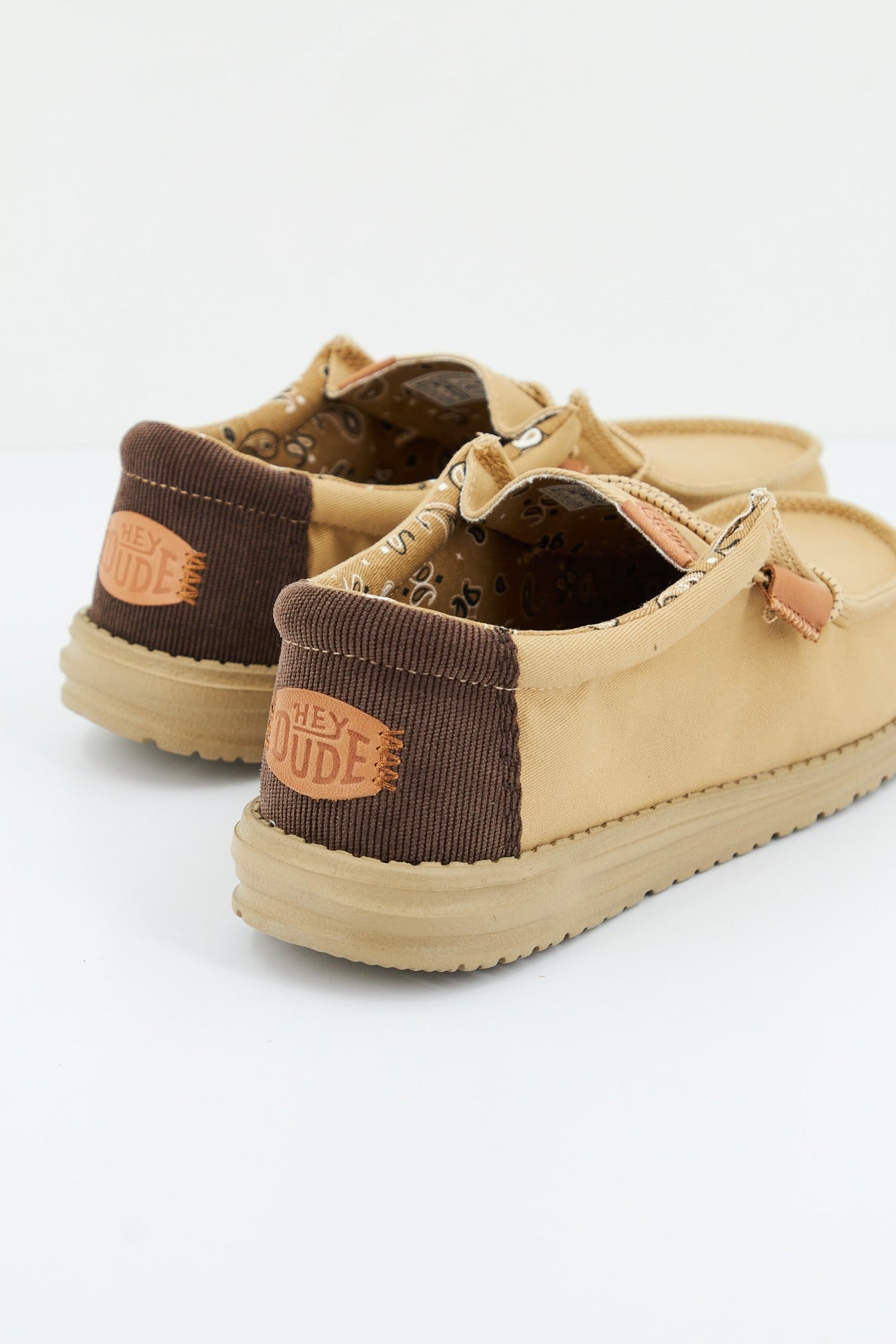 HEY DUDE WALLY WORKWEAR en color BEIS (3)