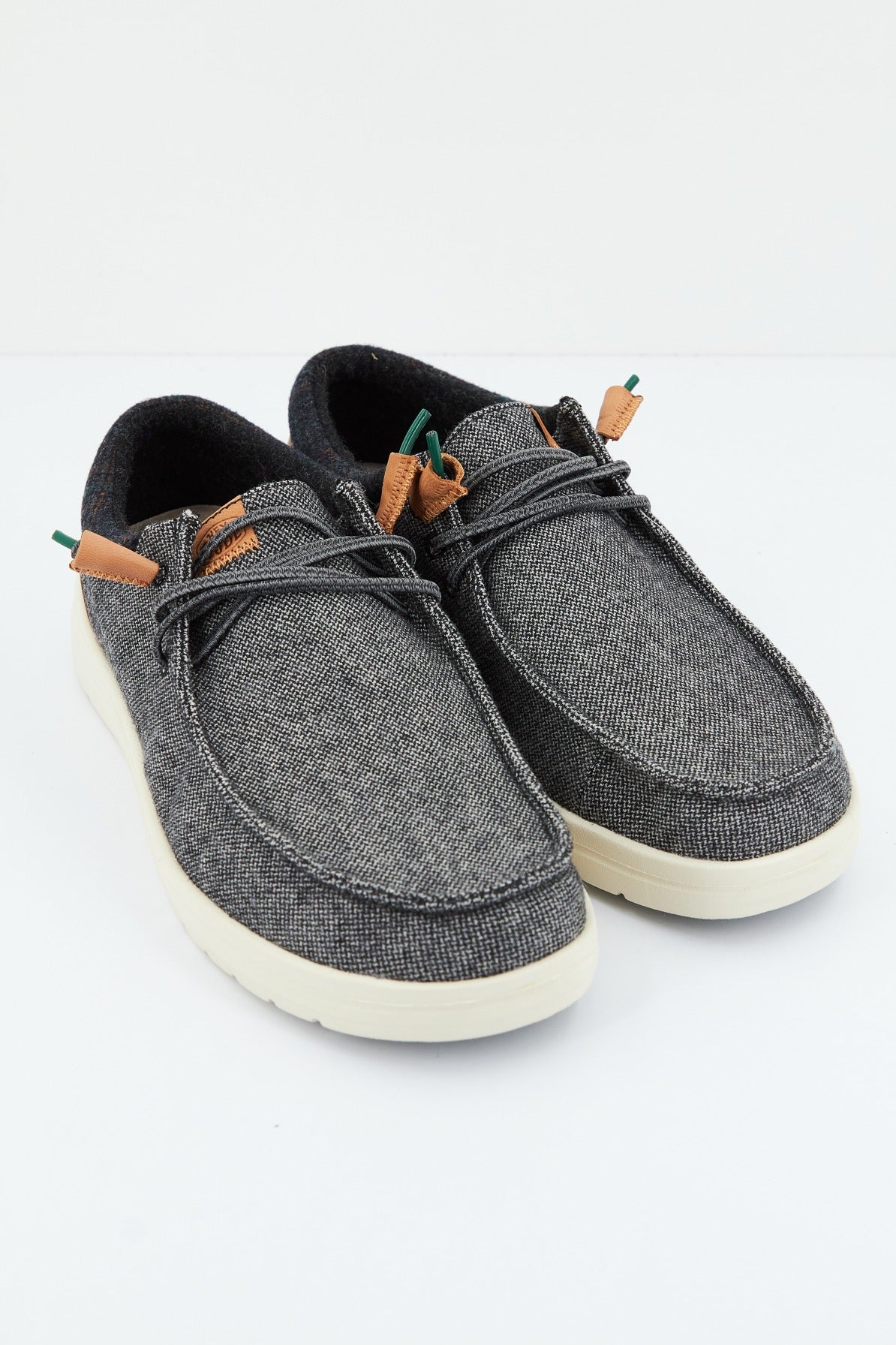 HEY DUDE WALLY GRIP WOOL en color GRIS (1)