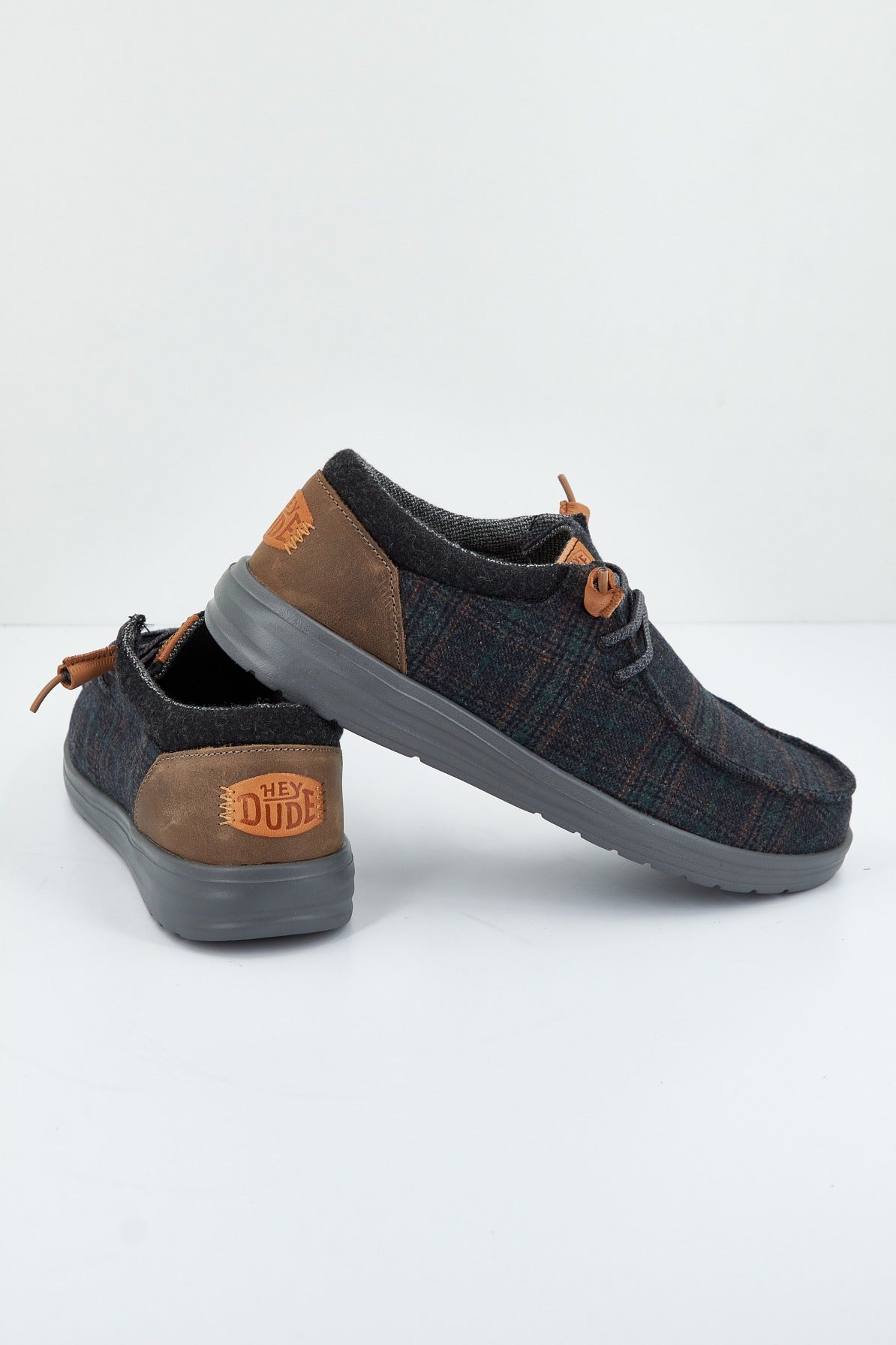HEY DUDE WALLY GRIP en color GRIS (4)