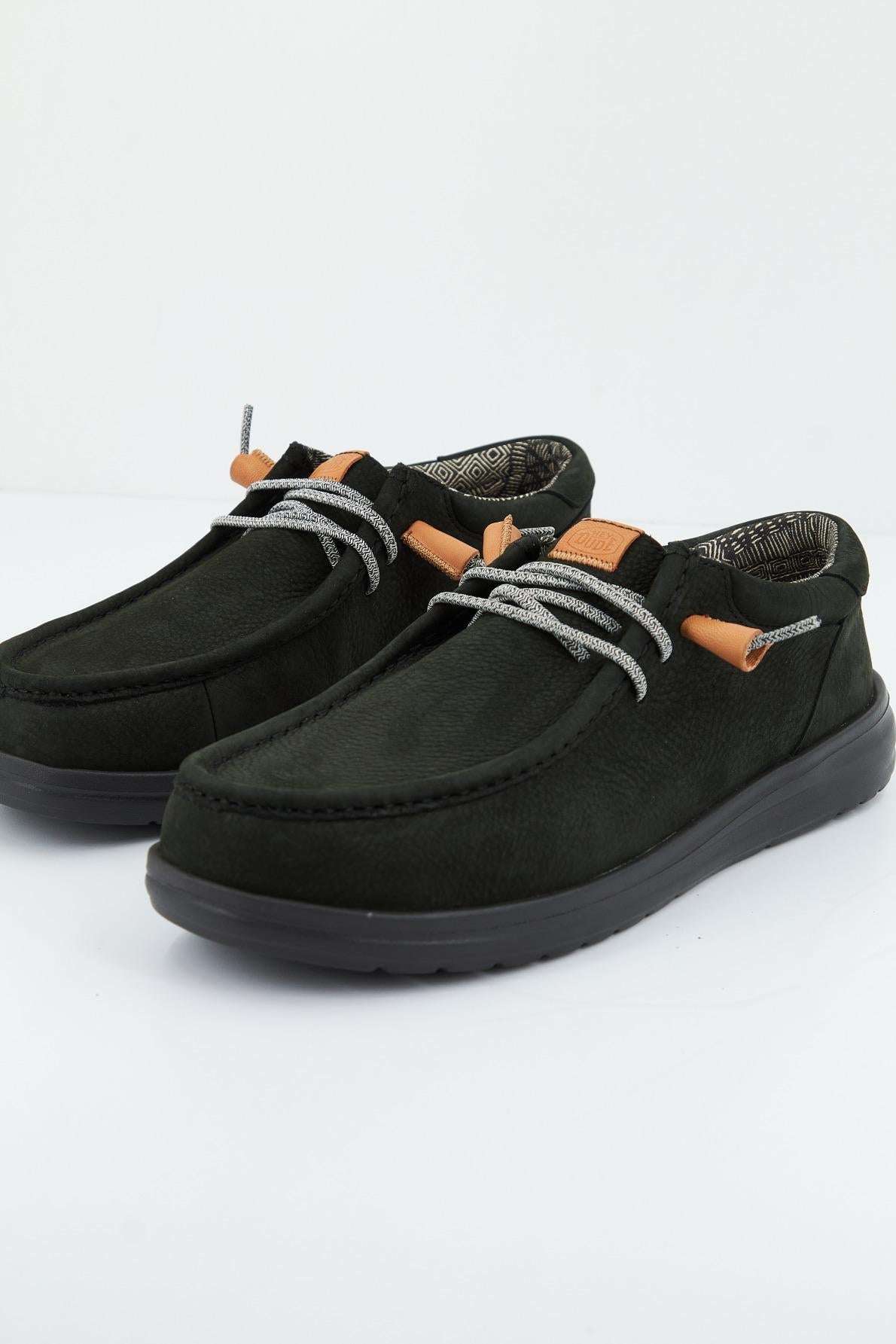 HEY DUDE WALLY GRIP en color NEGRO (1)