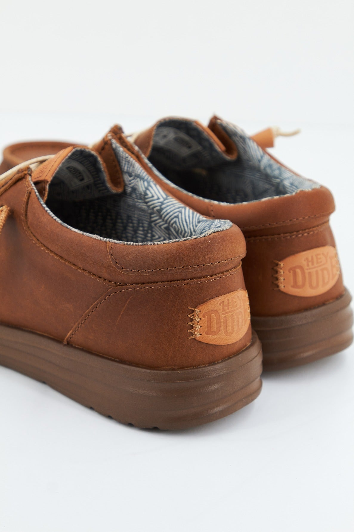 HEY DUDE WALLY GRIP en color MARRON (3)