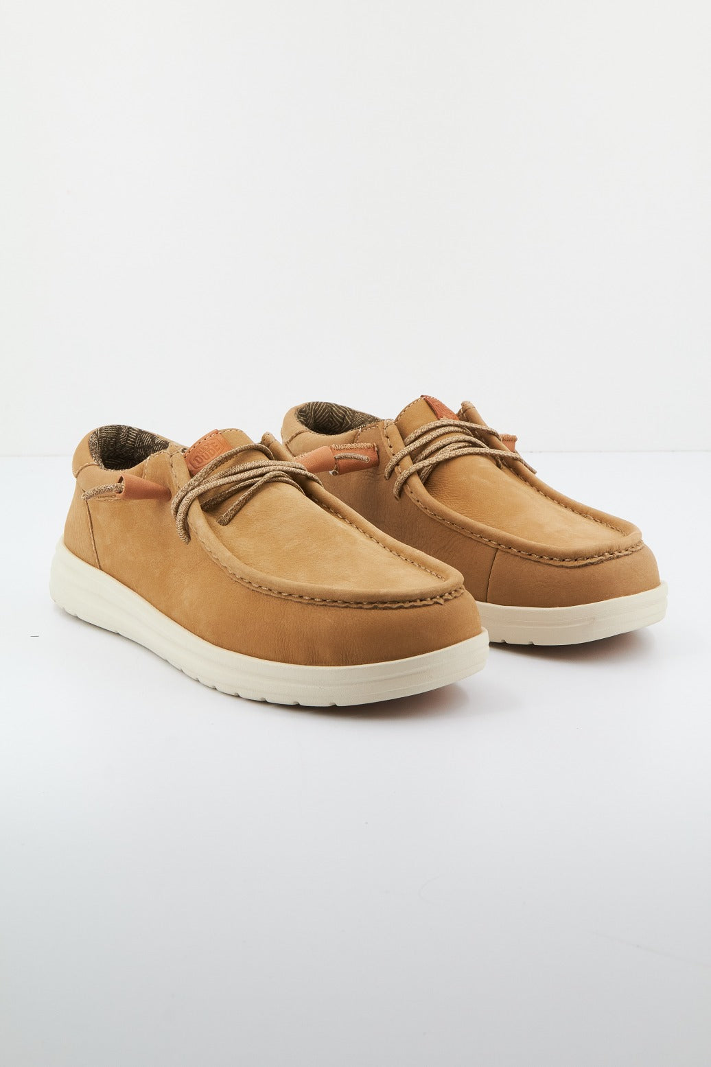 HEY DUDE WALLY GRIP en color MARRON CLARO (1)