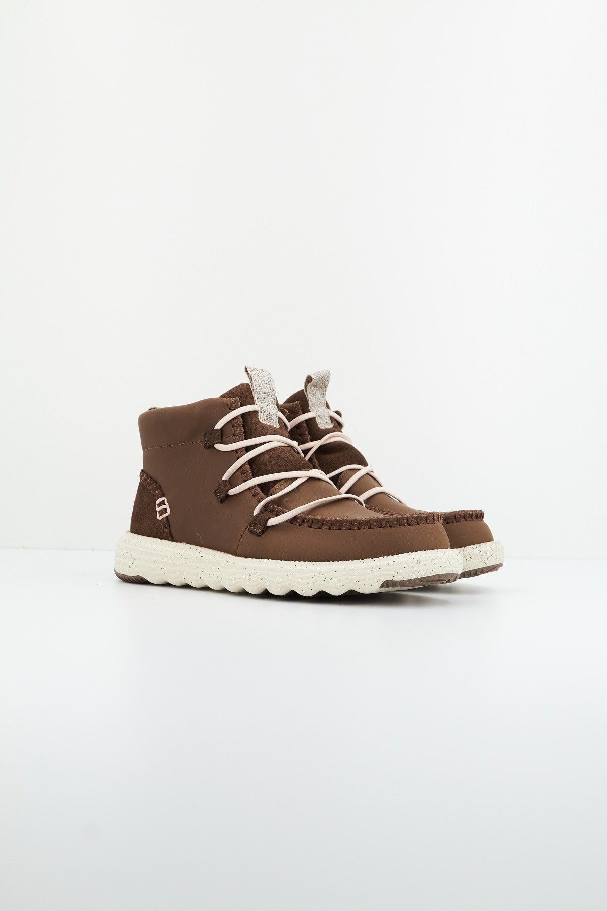HEY DUDE REYES BOOT LEATHER en color MARRON (2)