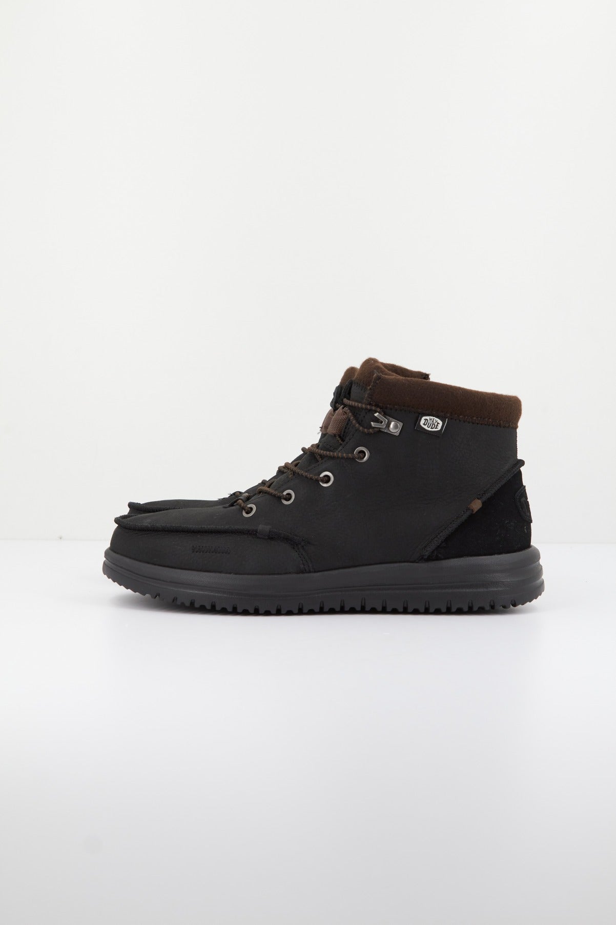 HEY DUDE BRADLEY BOOT LEATHER en color NEGRO (1)