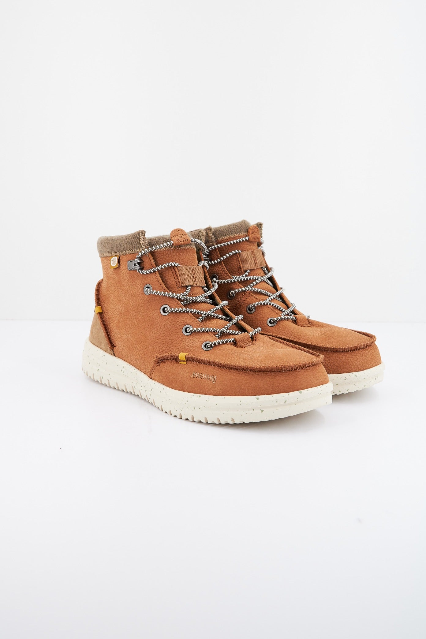 HEY DUDE BRADLEY BOOT LEATHER en color MARRON (2)