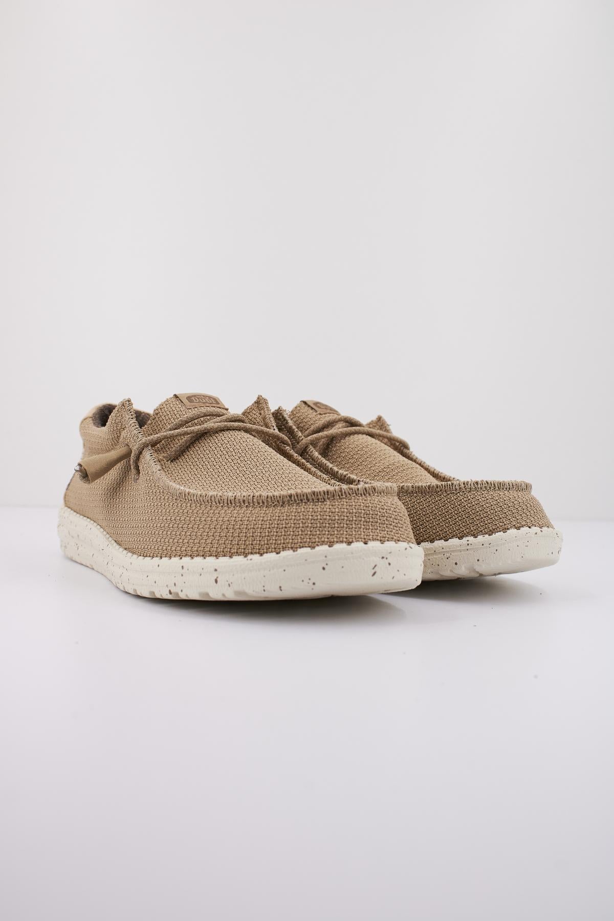 HEY DUDE WALLY SPORT MESH en color MARRON (2)