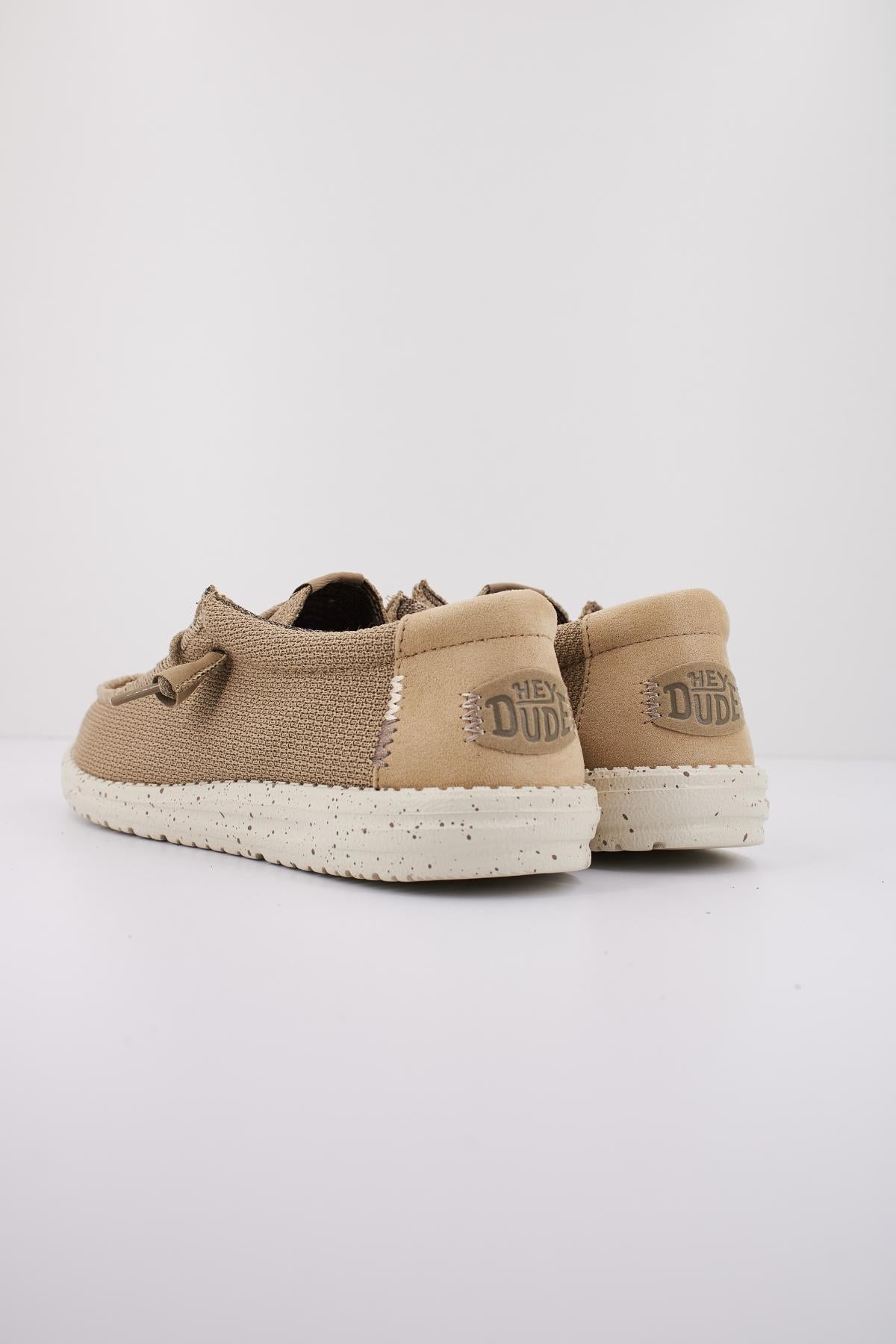 HEY DUDE WALLY SPORT MESH en color MARRON (3)