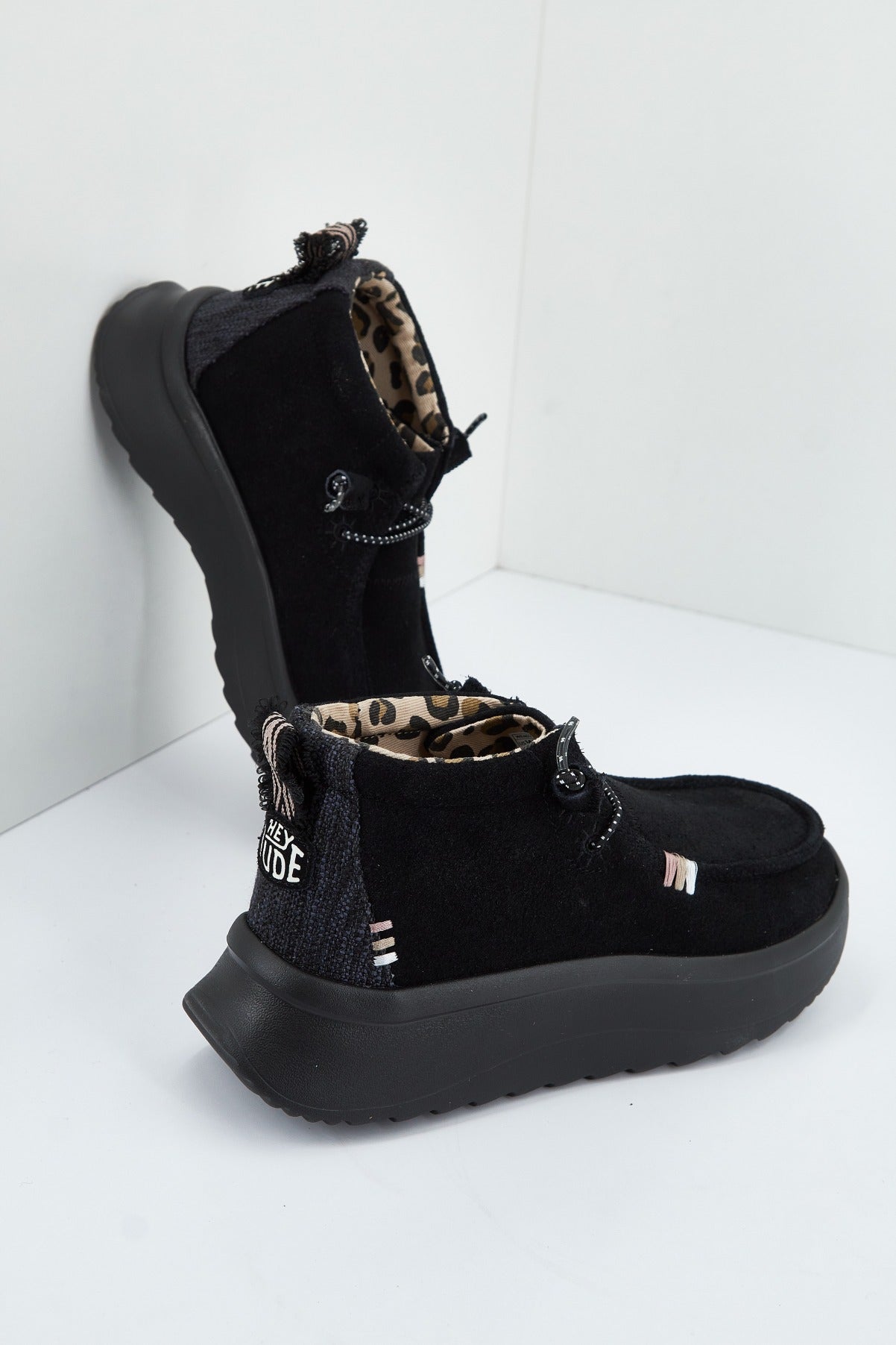 HEY DUDE WENDY PEAK en color NEGRO (4)