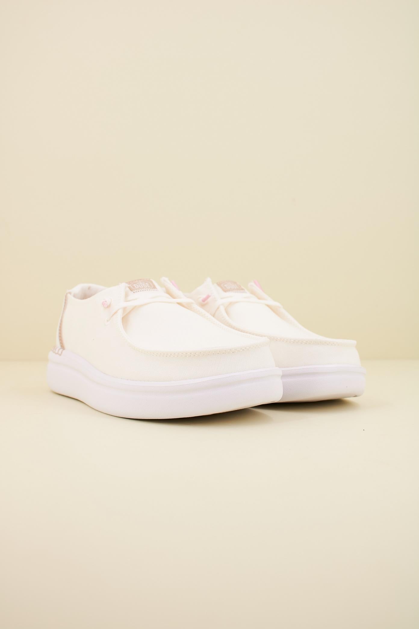 HEY DUDE WENDY RISE LUNAR en color BLANCO (2)
