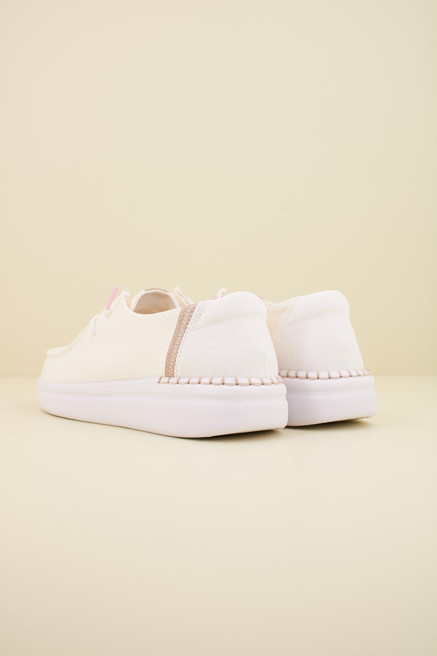 HEY DUDE WENDY RISE LUNAR en color BLANCO (3)