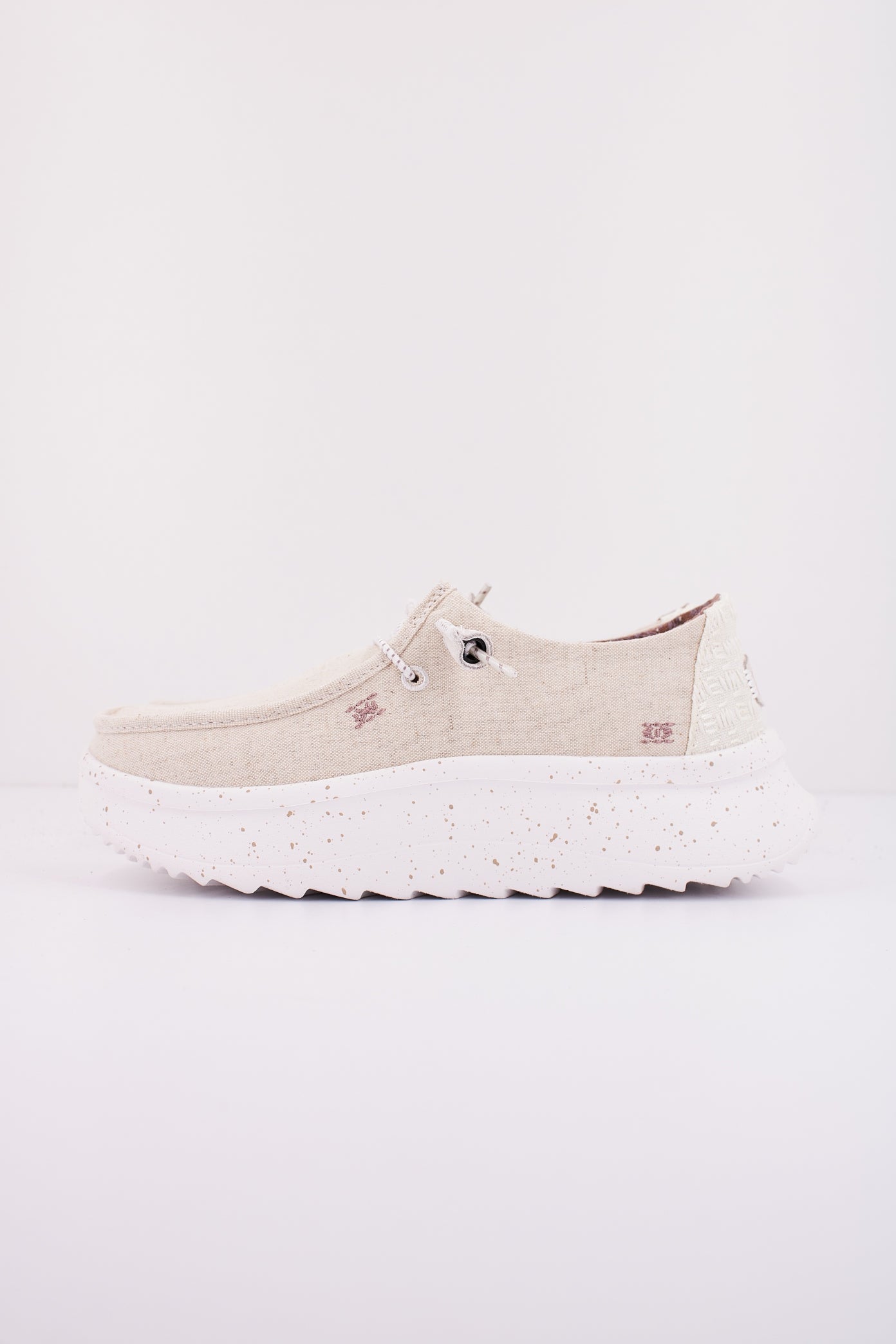 HEY DUDE WENDY PEAK CHAMBRAY en color BEIS (1)