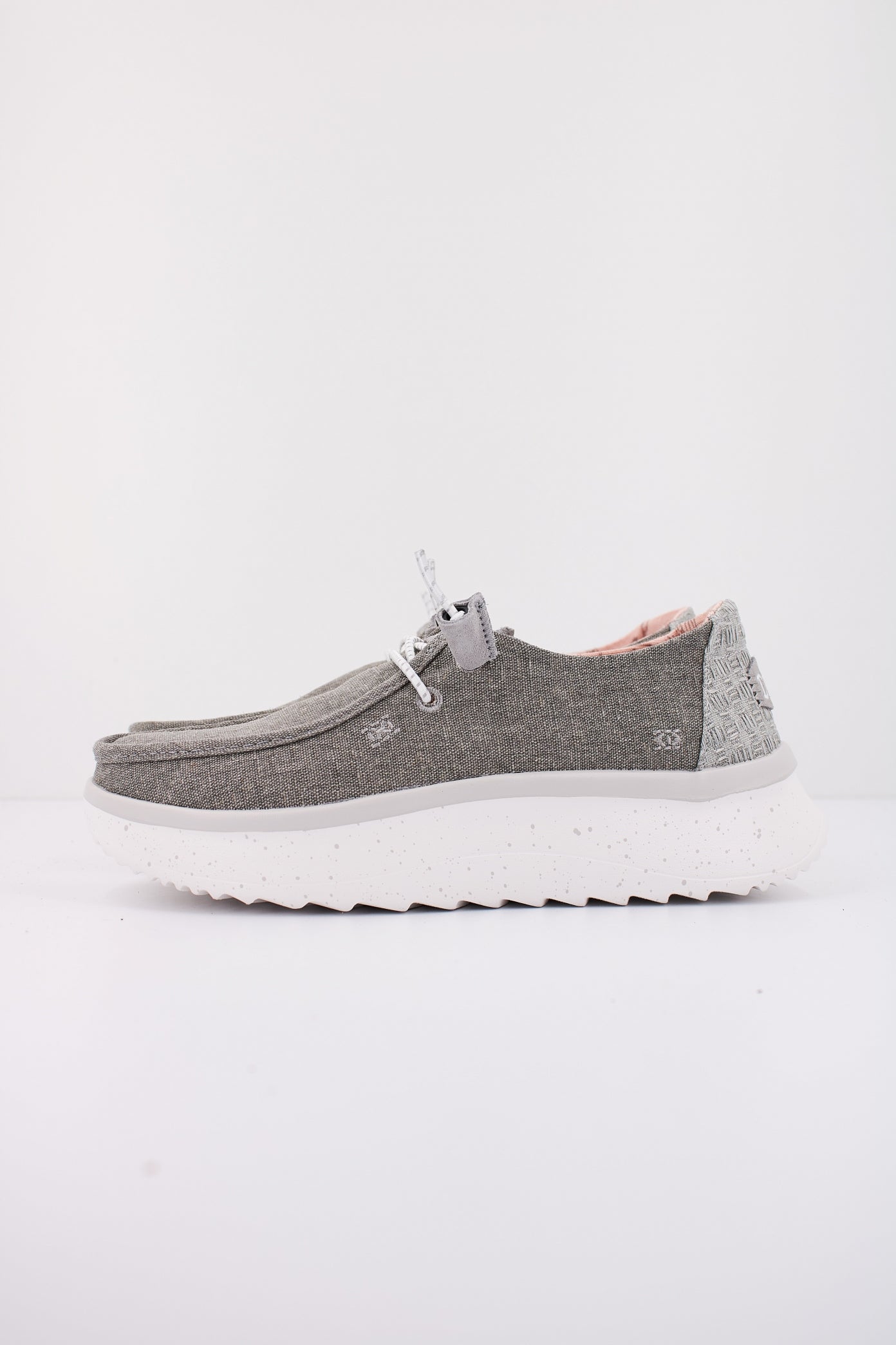 HEY DUDE WENDY PEAK CHAMBRAY en color GRIS (1)