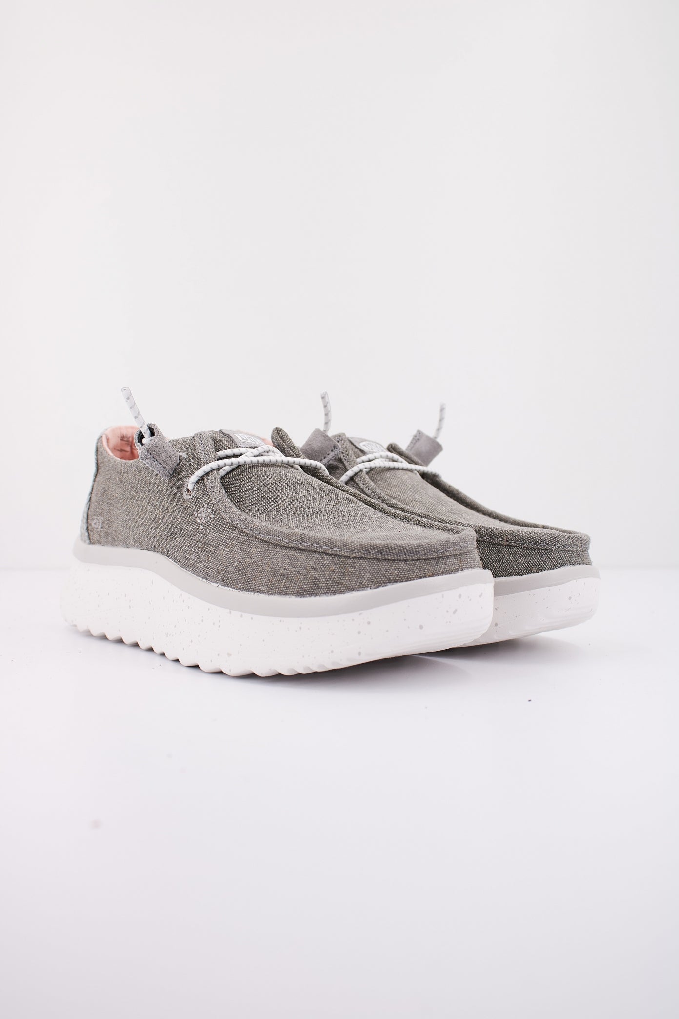 HEY DUDE WENDY PEAK CHAMBRAY en color GRIS (2)