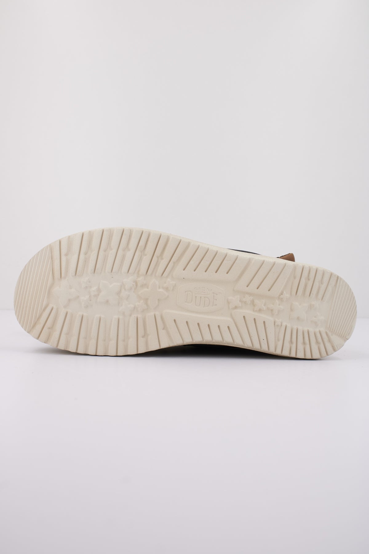 HEY DUDE WALLY STARS N SKULLS en color GRIS (4)