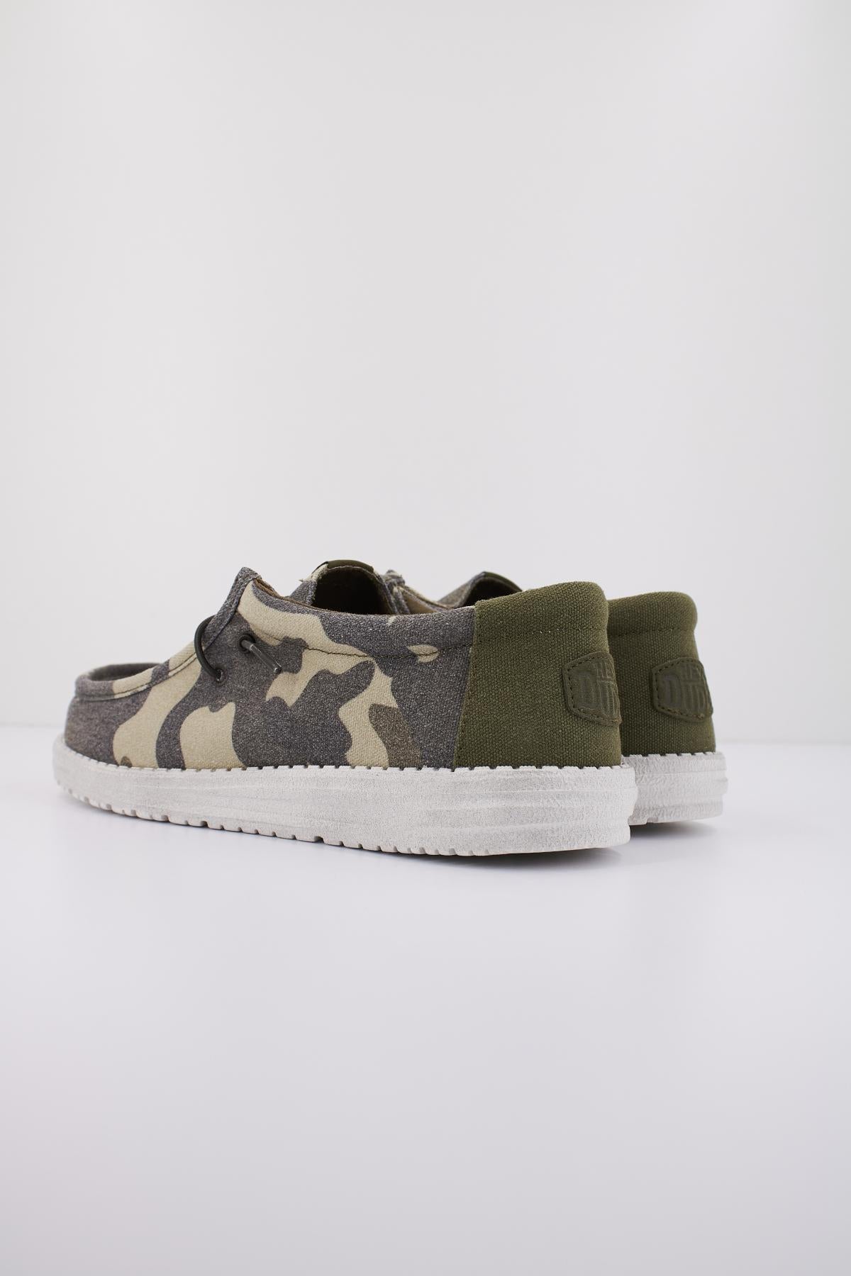 HEY DUDE WALLY WASHED CAMO en color VERDE (3)