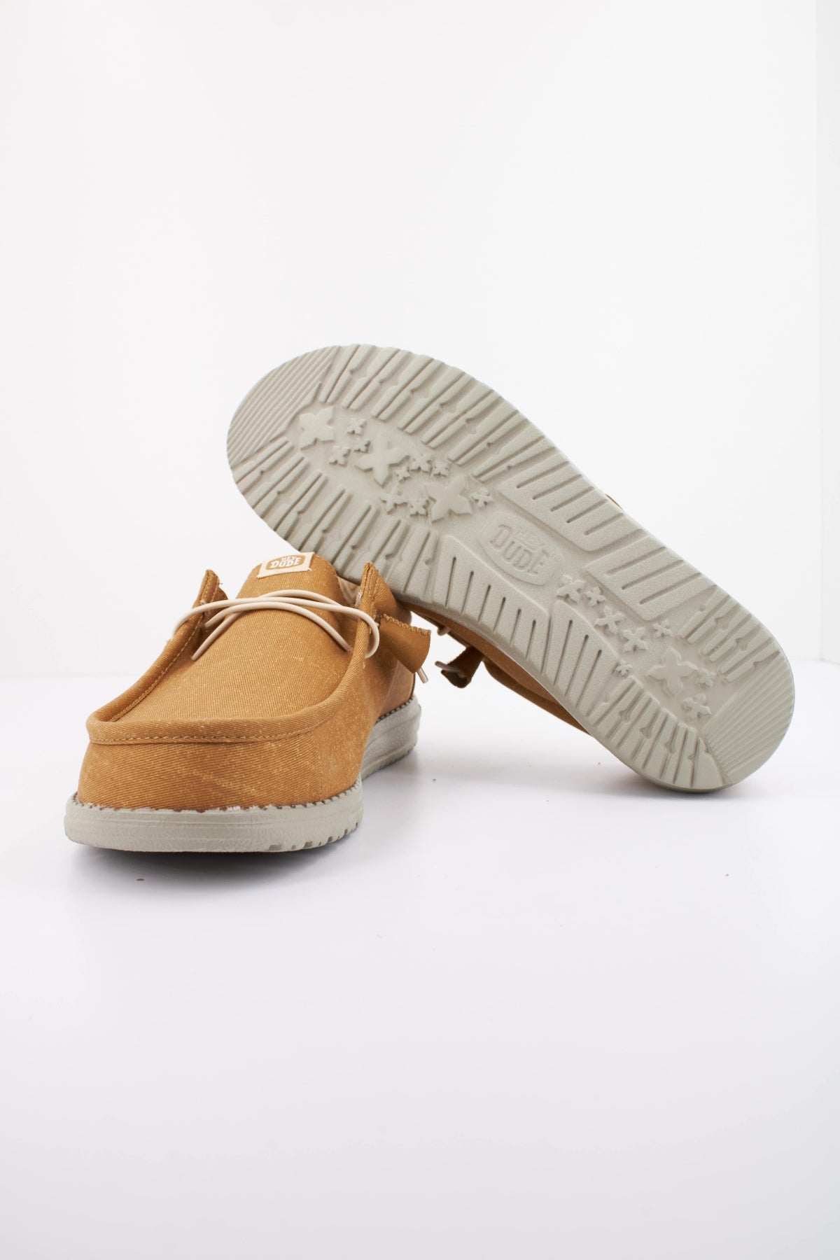 HEY DUDE WALLY STRETCH CANVAS en color MARRON CLARO (5)