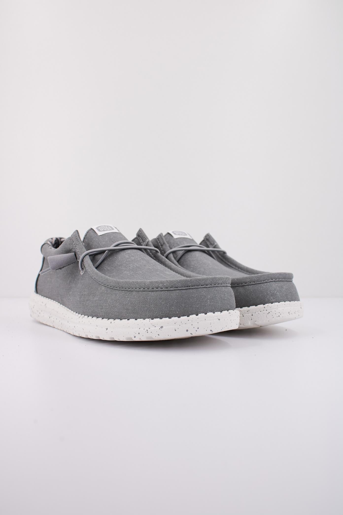 HEY DUDE WALLY STRETCH CANVAS en color GRIS (2)