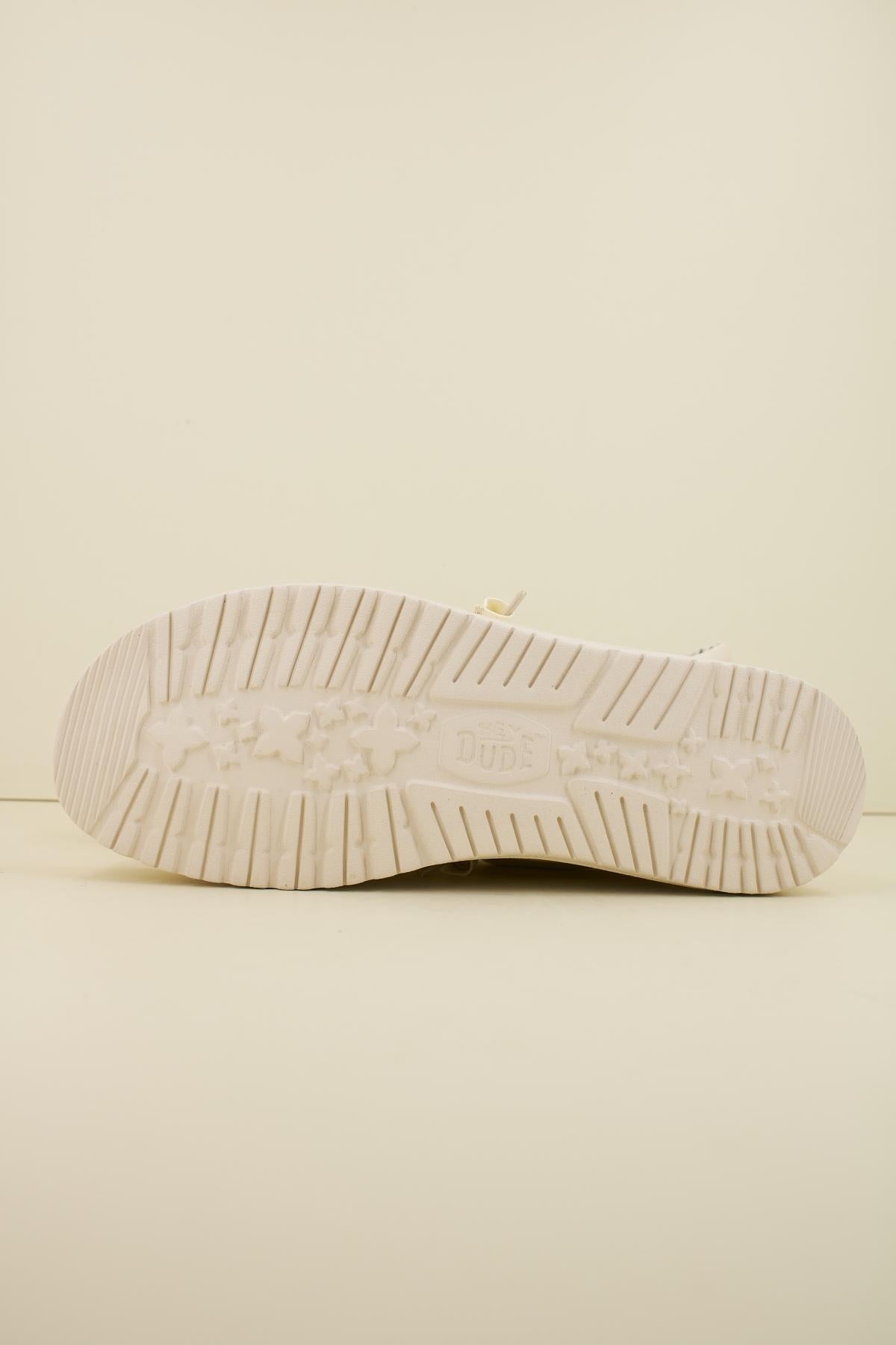 HEY DUDE WALLY STRETCH CANVAS en color BLANCO (4)