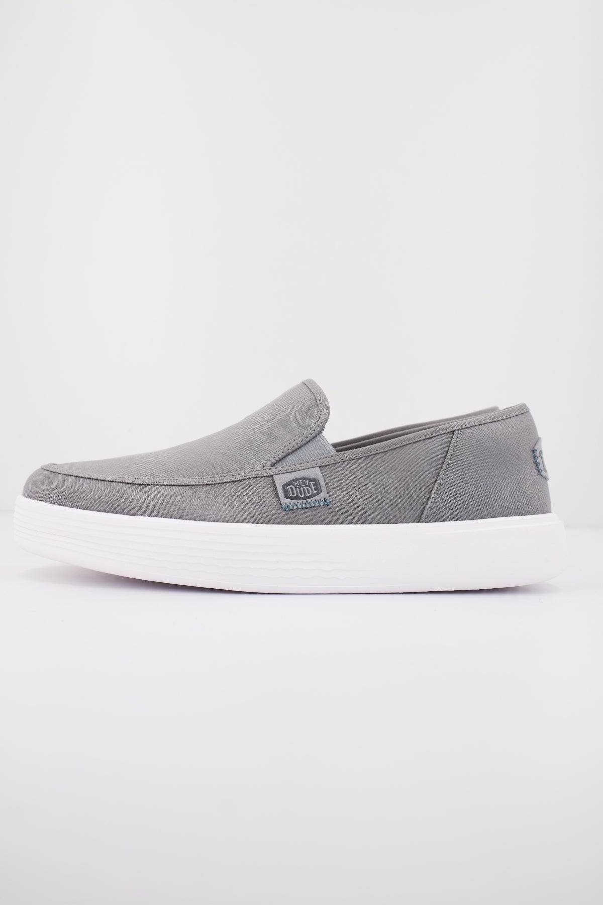 HEY DUDE SUNAPEE M CANVAS en color GRIS (1)