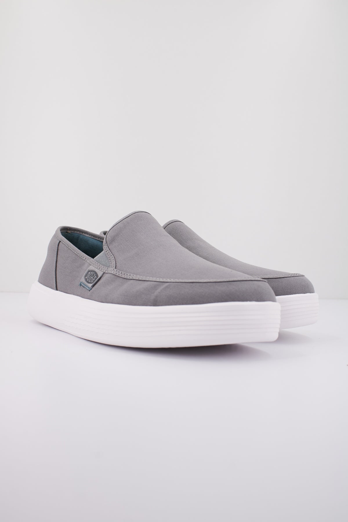 HEY DUDE SUNAPEE M CANVAS en color GRIS (2)