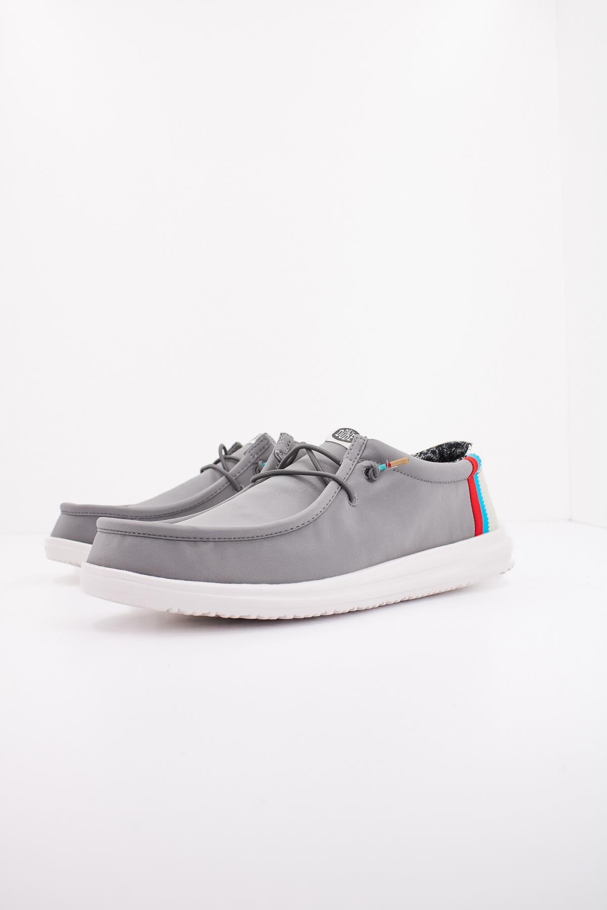 HEY DUDE WALLY HO SURF en color GRIS (2)
