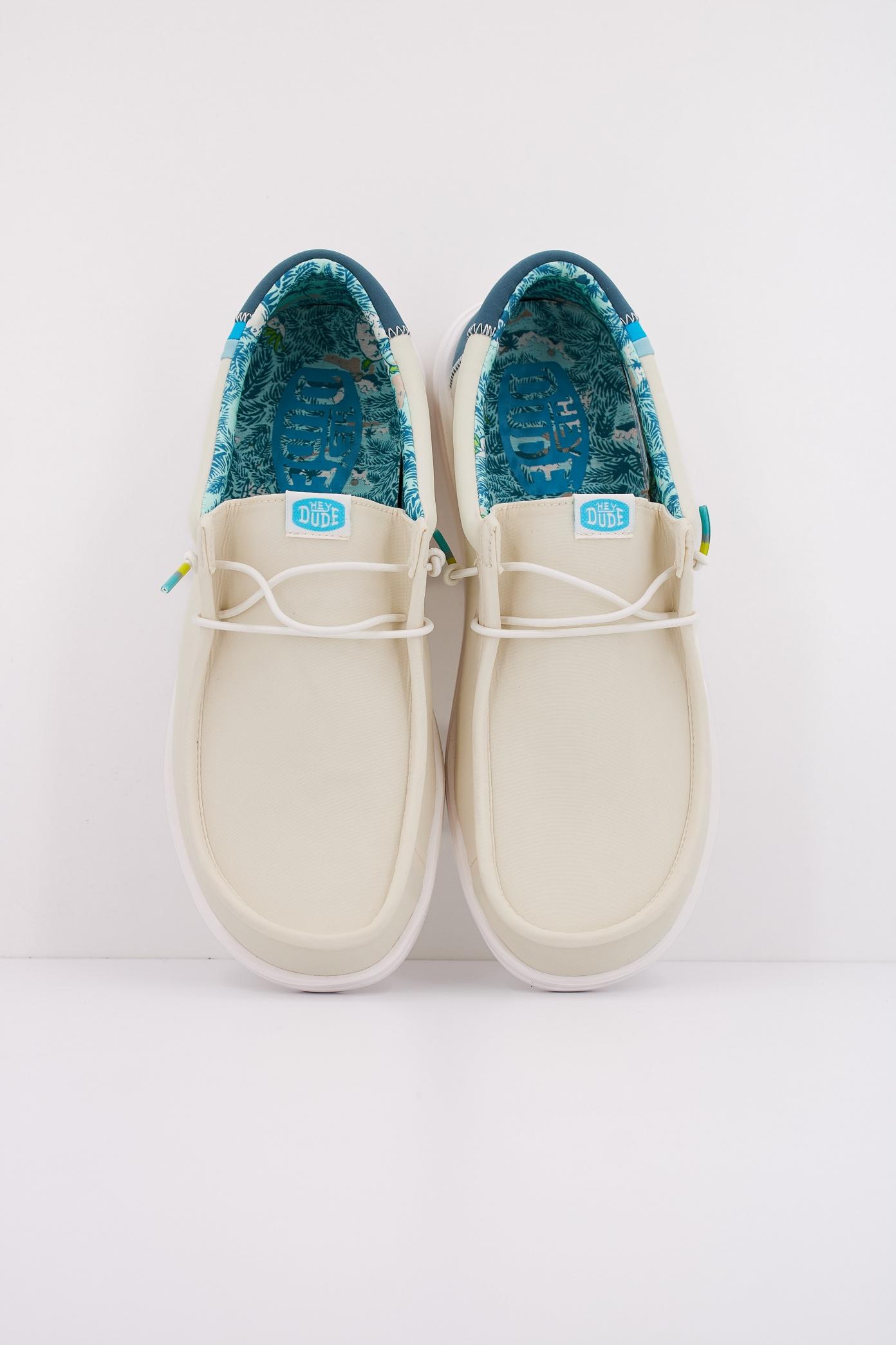 HEY DUDE WALLY HO SURF en color BLANCO (3)