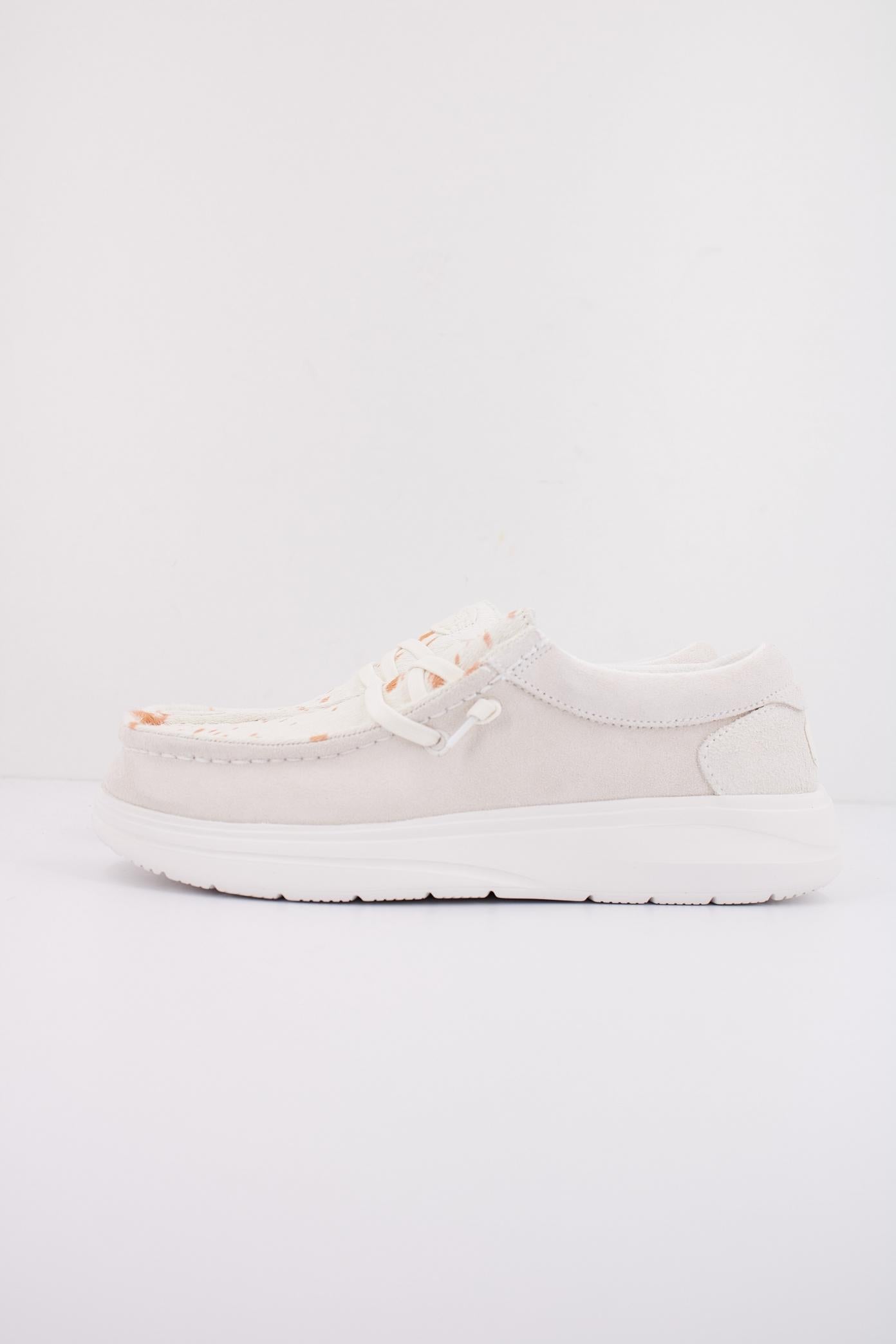 HEY DUDE WENDY X LUXE en color BLANCO (1)
