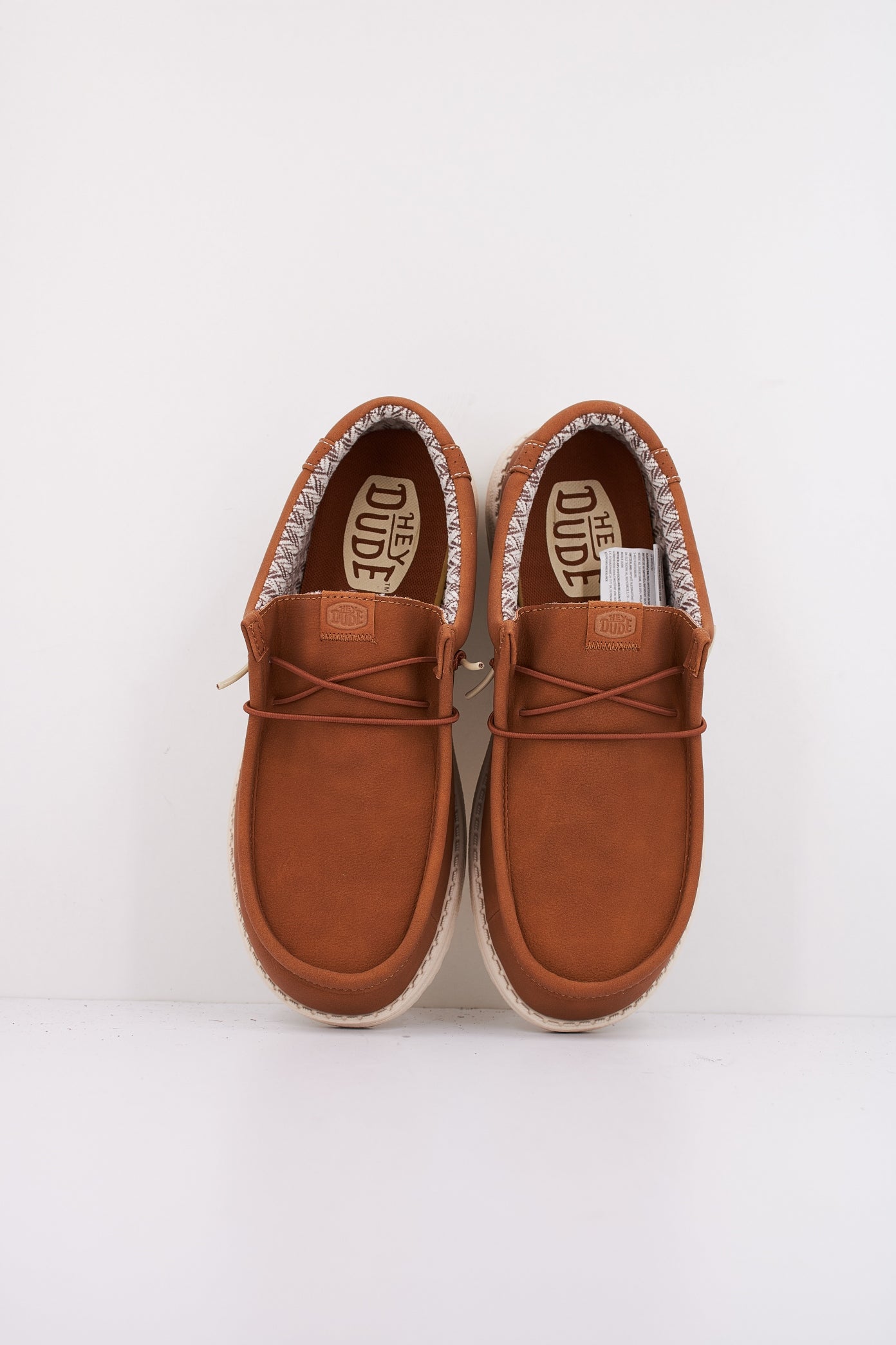HEY DUDE WALLY CLASSIC en color MARRON (3)