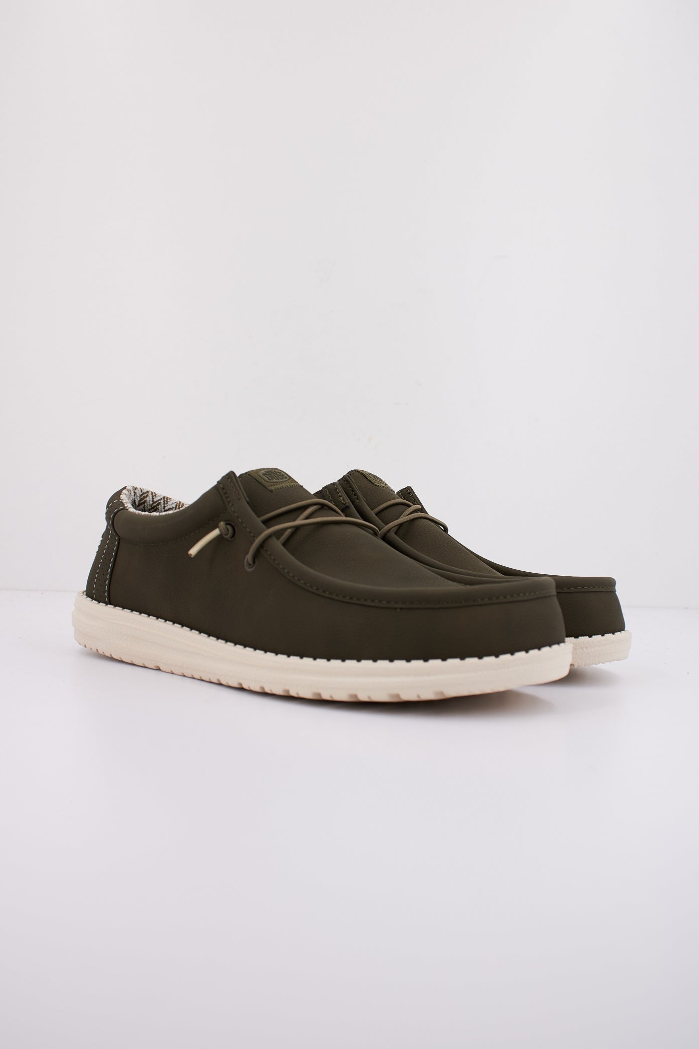 HEY DUDE WALLY CLASSIC en color VERDE (2)