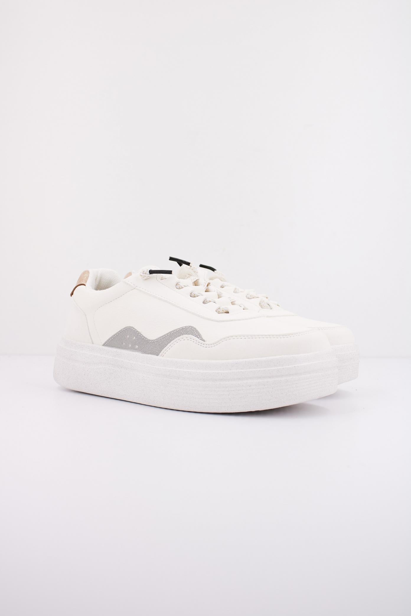 HEY DUDE HUDSON LIFT METALLIC en color BLANCO (2)